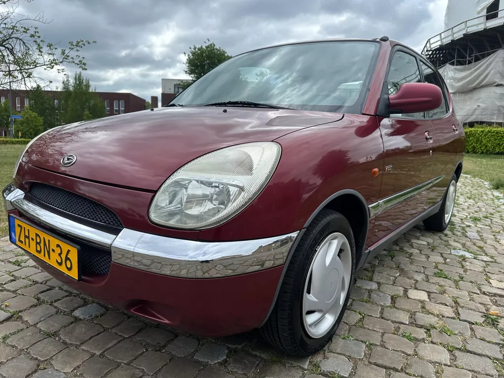Daihatsu Sirion automaat,5 deurs ,